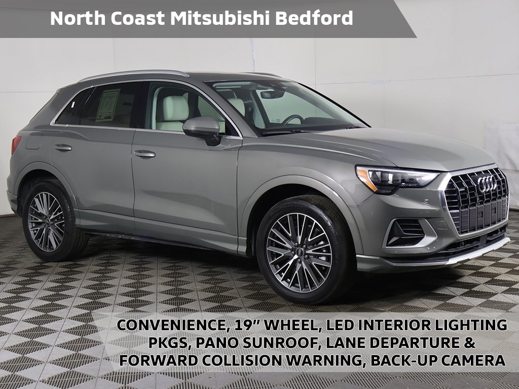 2022 Audi Q3 Premium's photo