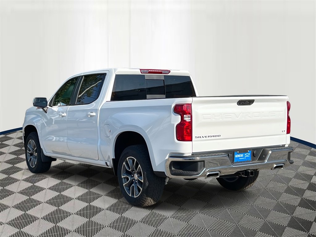 2026 Chevrolet Silverado LT photo 4