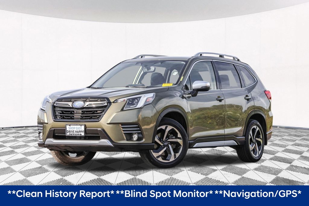 2022 Subaru Forester Touring photo 2