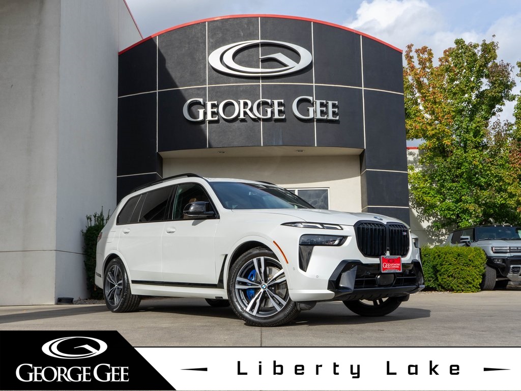 2024 BMW X7 M60i's photo
