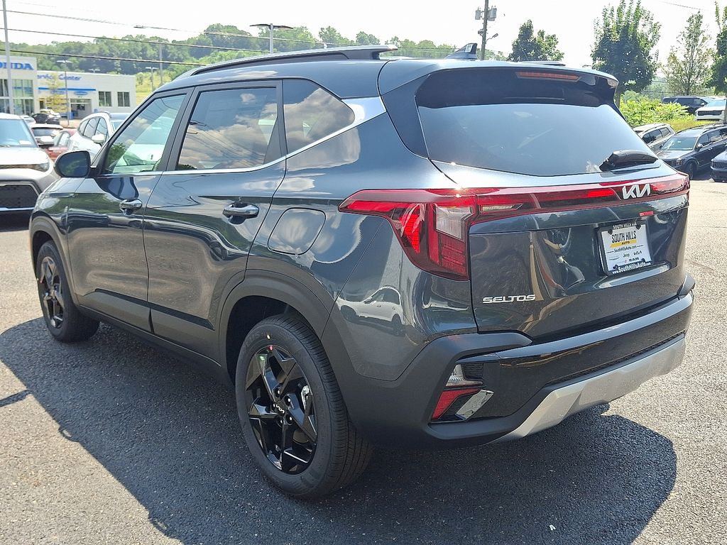 2026 Kia Seltos EX photo 4