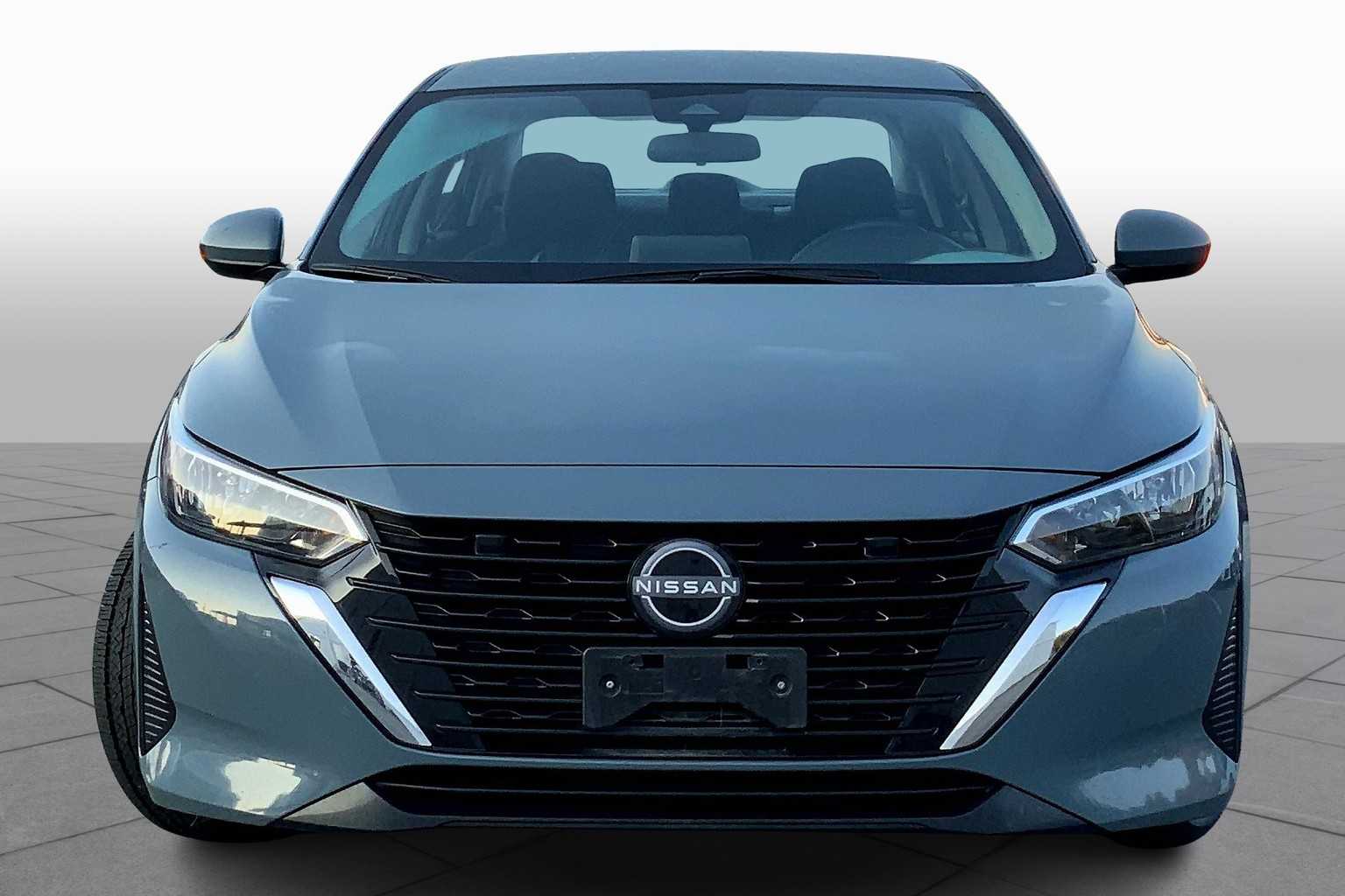 2024 Nissan Sentra SV photo 3