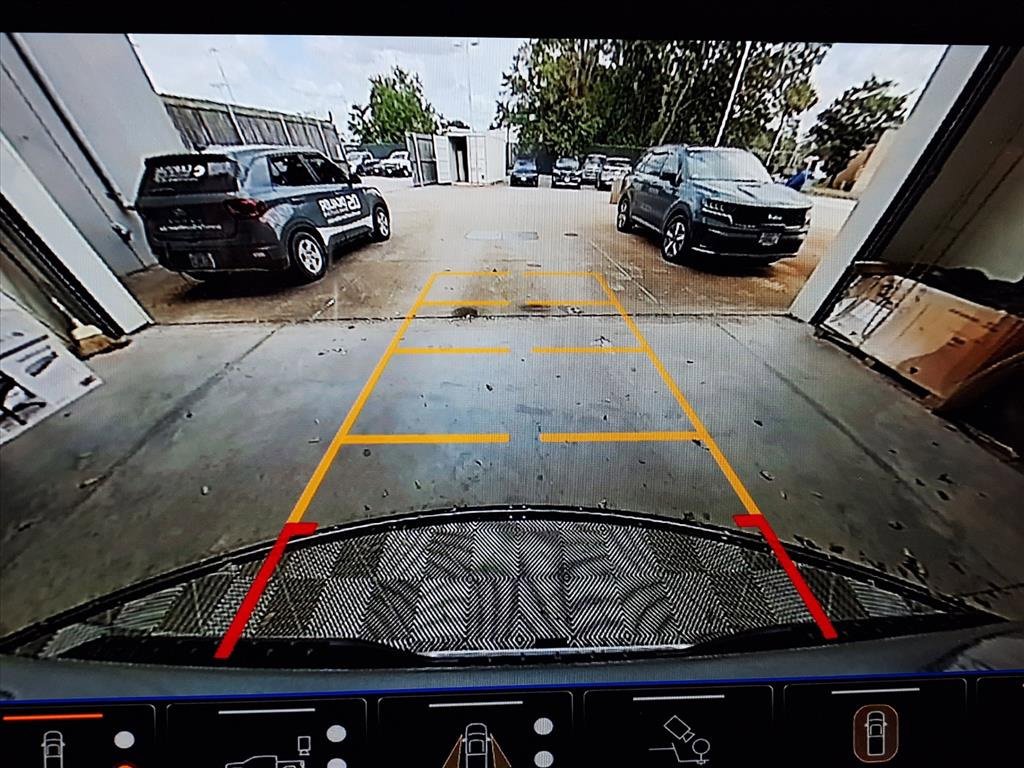 2026 Chevrolet Silverado 1500 High Country photo 4