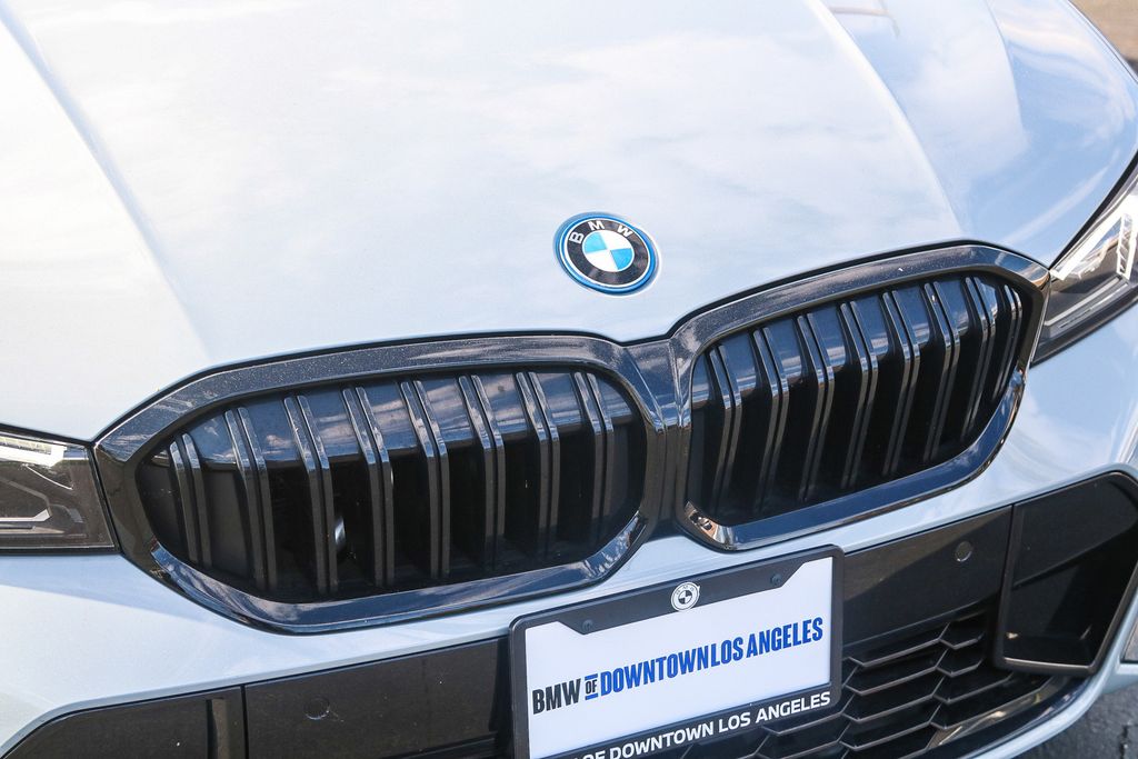 2023 Bmw 330e photo 7