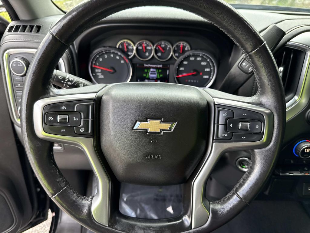 2020 Chevrolet Silverado 1500 LT photo 35