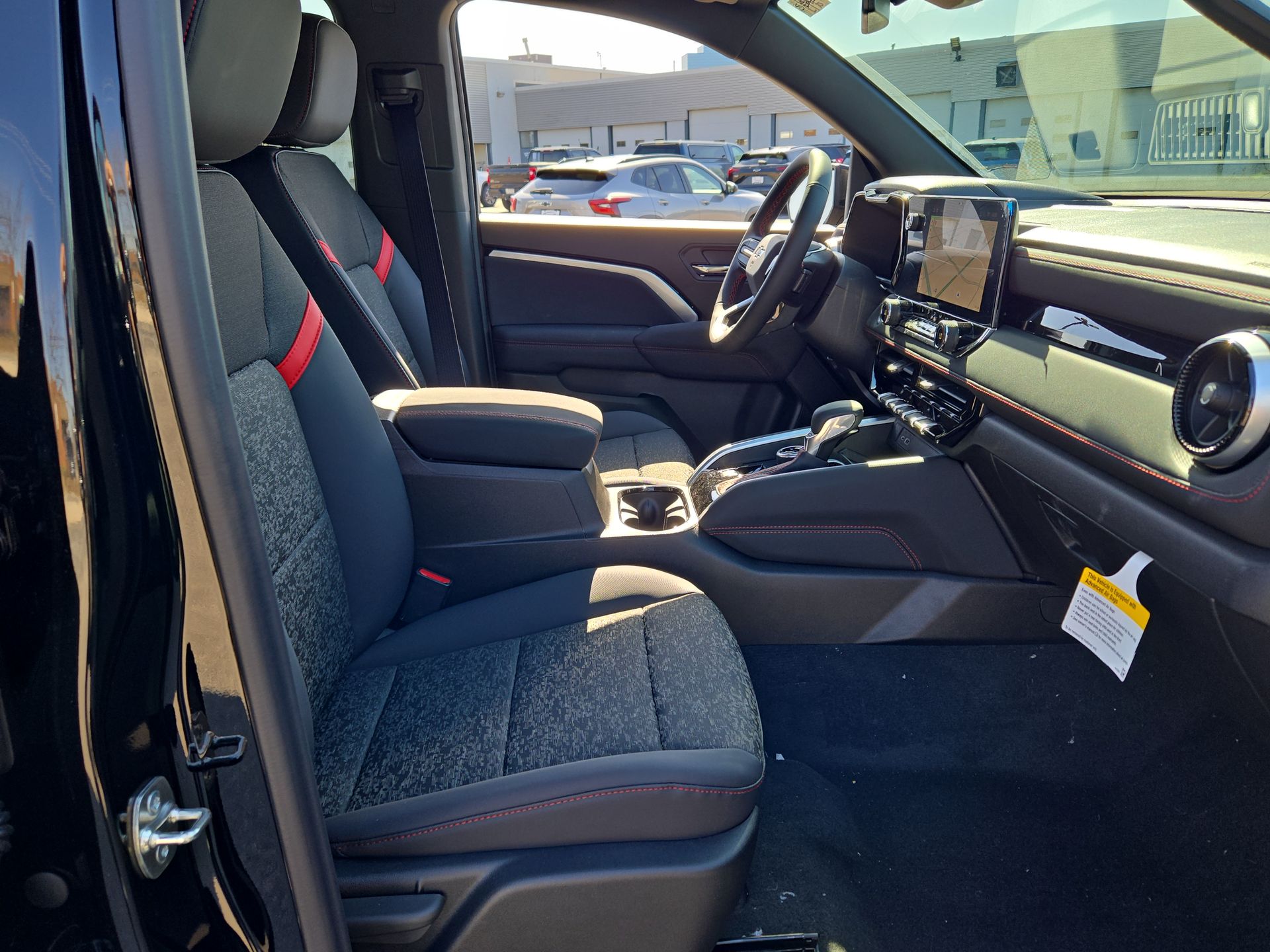 2025 Chevrolet Colorado Z71 photo 25
