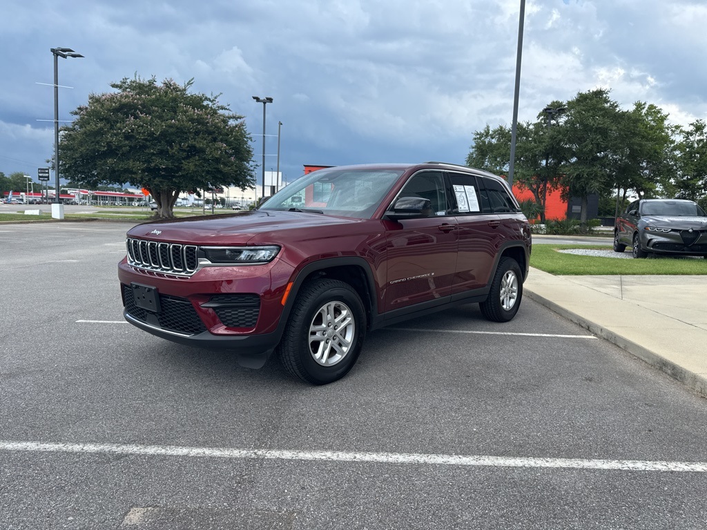 2023 Jeep Grand Cherokee Laredo photo 2