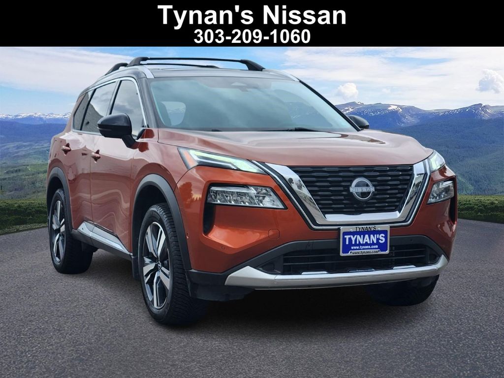 2023 Nissan Rogue Platinum's photo