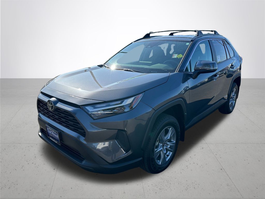 2025 Toyota RAV4 Hybrid XLE photo 2