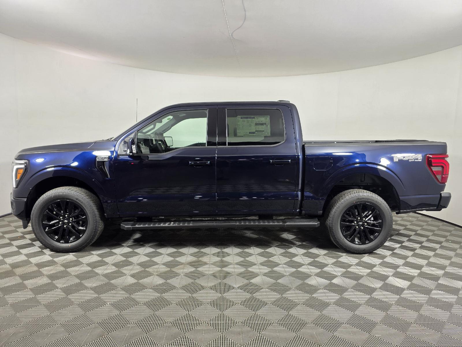 2025 Ford F-150 Lariat photo 2