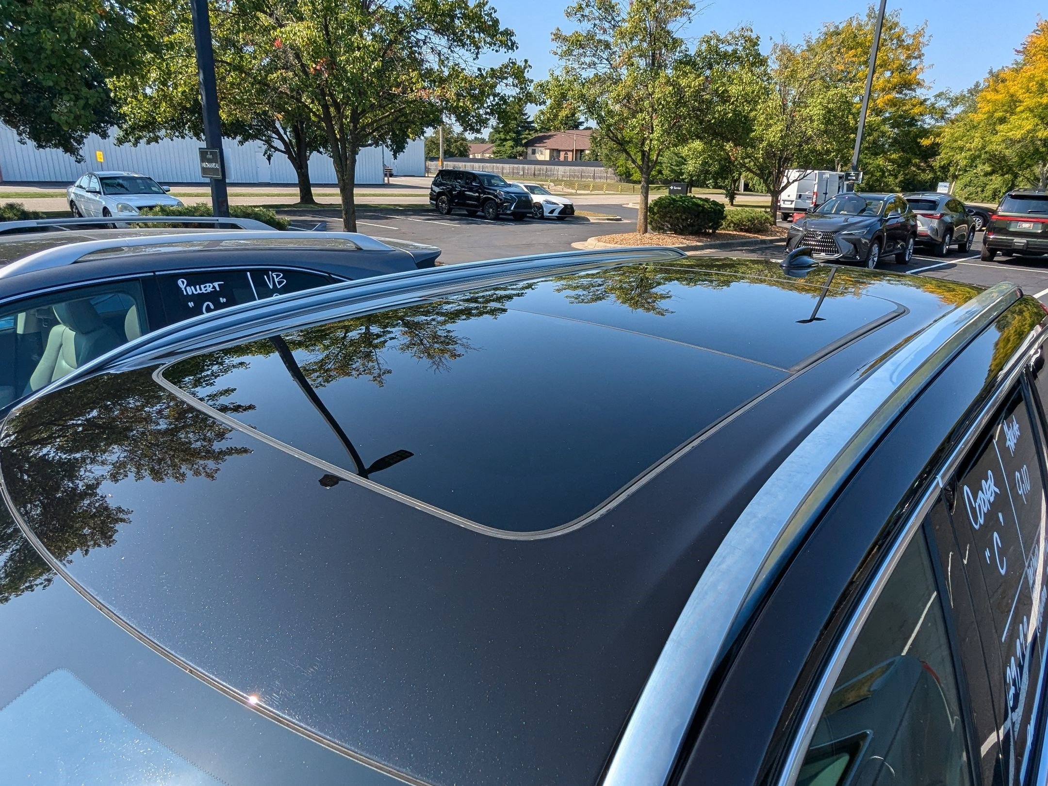 2020 Volvo XC90 T5 Momentum photo 12
