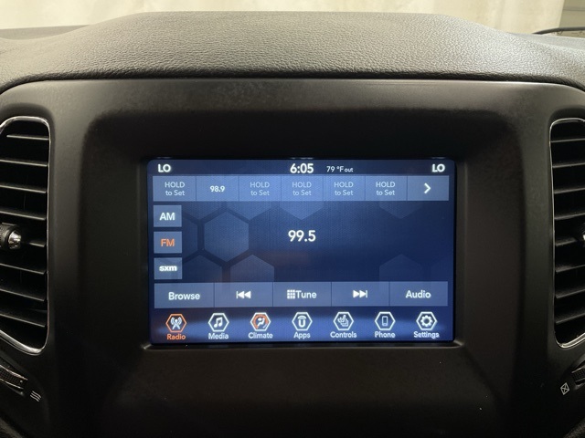 2019 Jeep Compass Latitude photo 18