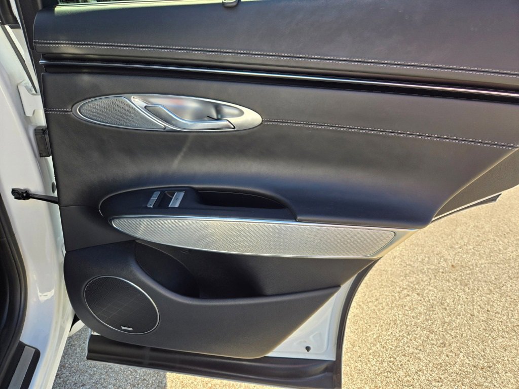 2022 Genesis GV70 2.5T Sport Prestige photo 6