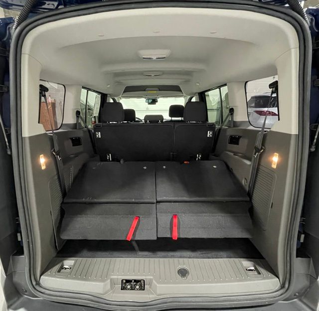 2020 Ford Transit Connect XL photo 9