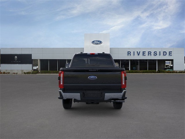 2025 Ford F-250 Lariat photo 4