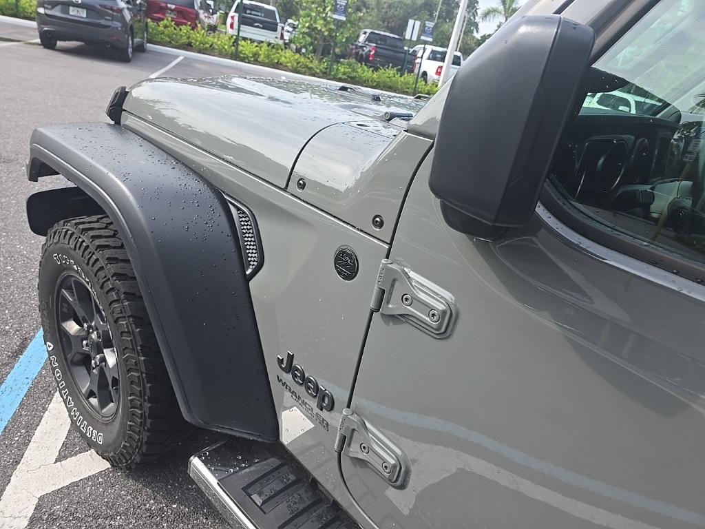 2021 Jeep Wrangler Unlimited Willys photo 21