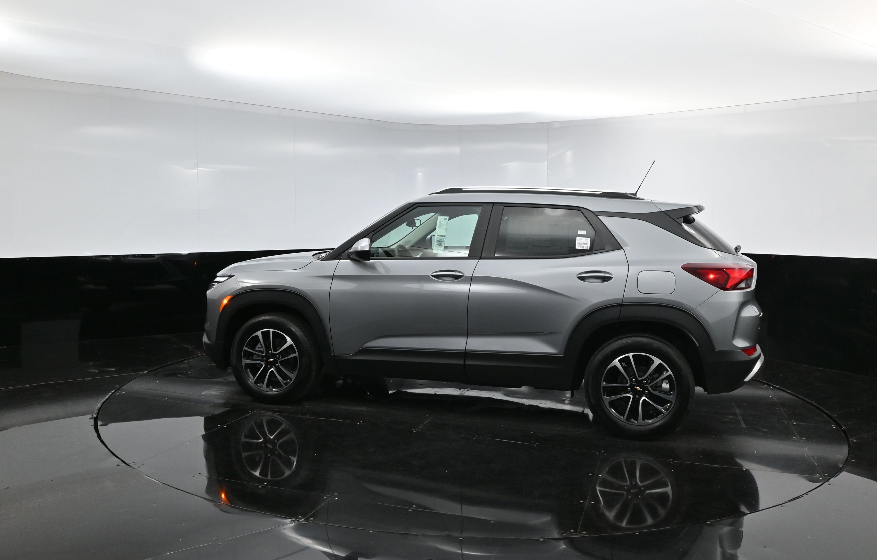 2026 Chevrolet Trailblazer LT photo 4