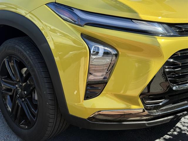 2024 Chevrolet Trax ACTIV photo 2