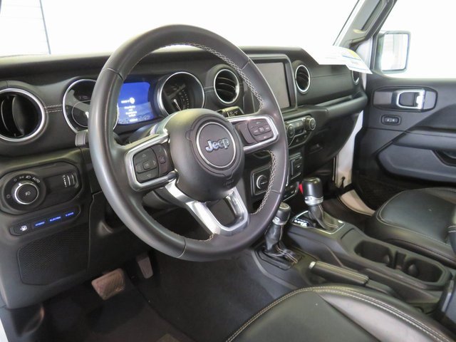 2023 Jeep Wrangler Sahara 4xe photo 2