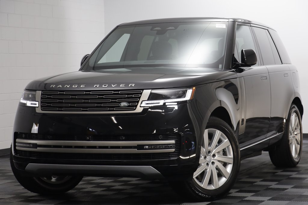 2025 Land Rover Range Rover SE's photo