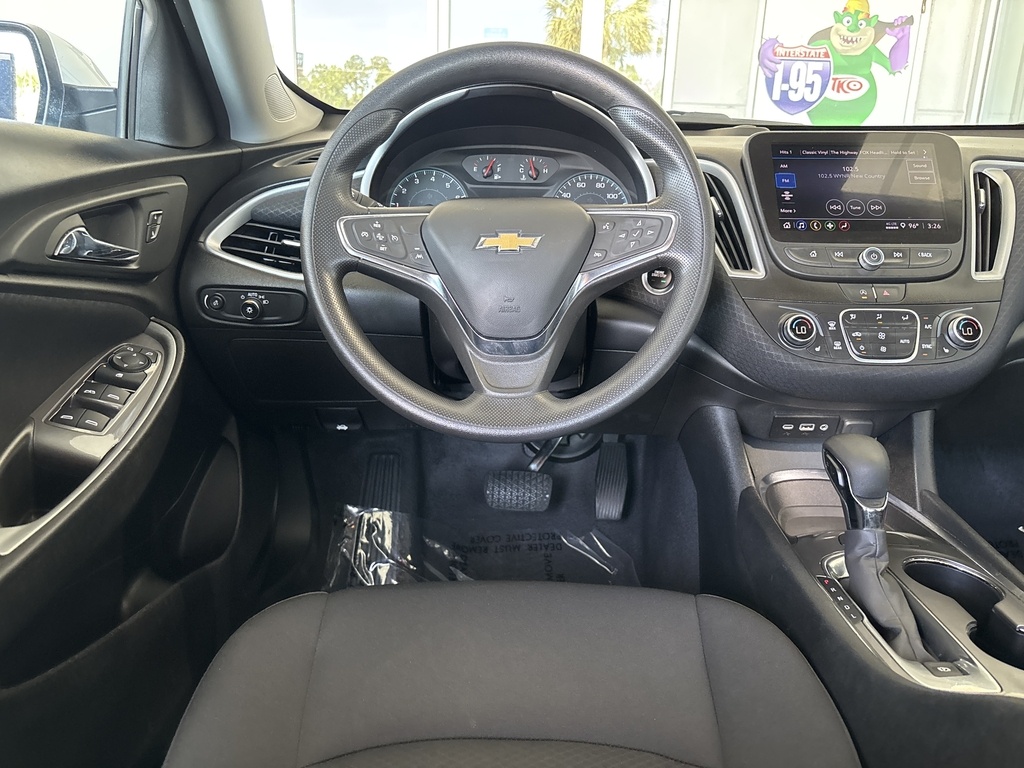 2023 Chevrolet Malibu 1LT photo 18