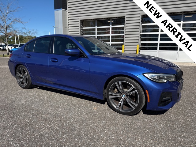 2019 BMW 3 Series 330i's photo