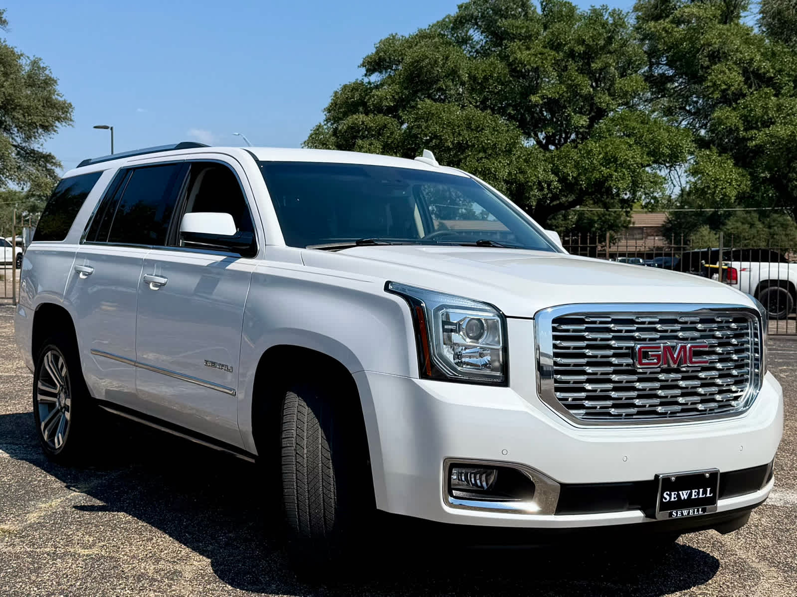 2019 Gmc Yukon Denali photo 6