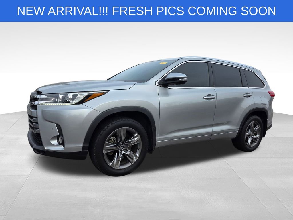2018 Toyota Highlander Limited Platinum photo 2