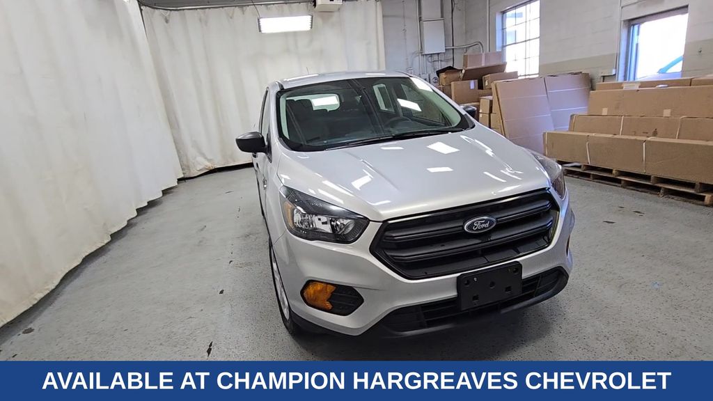 2019 Ford Escape S photo 3