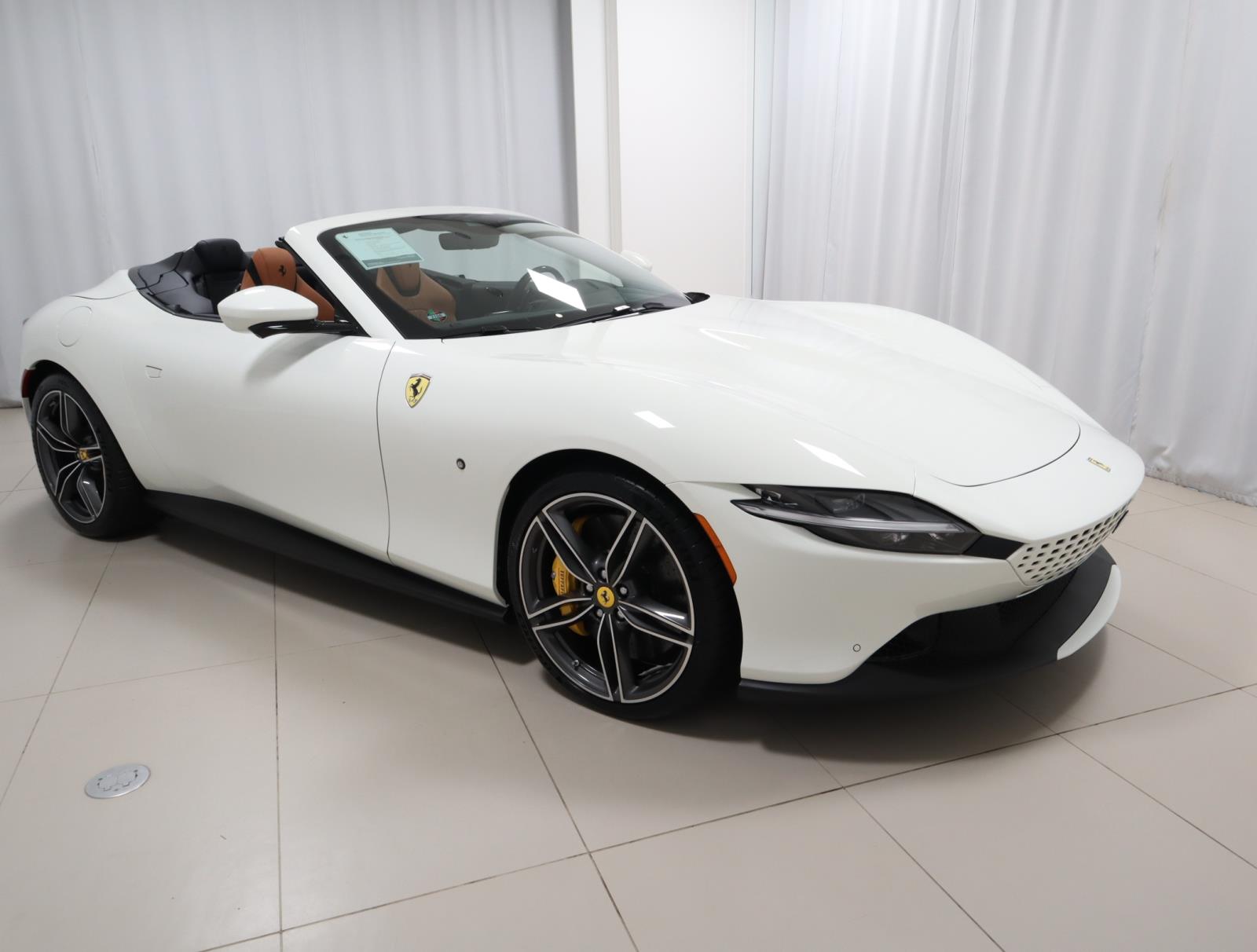 2024 Ferrari Roma Spider photo 7
