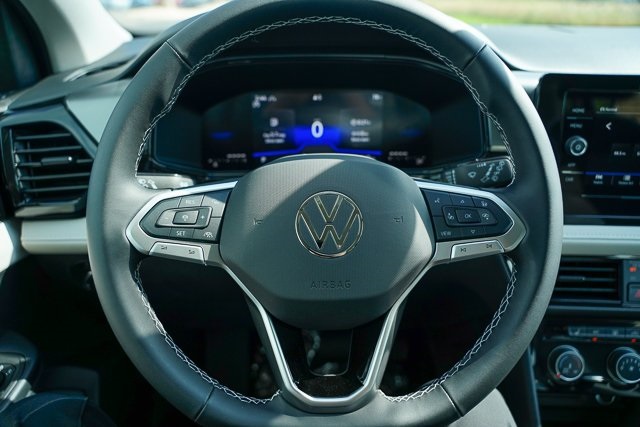 2025 Volkswagen Taos S photo 13