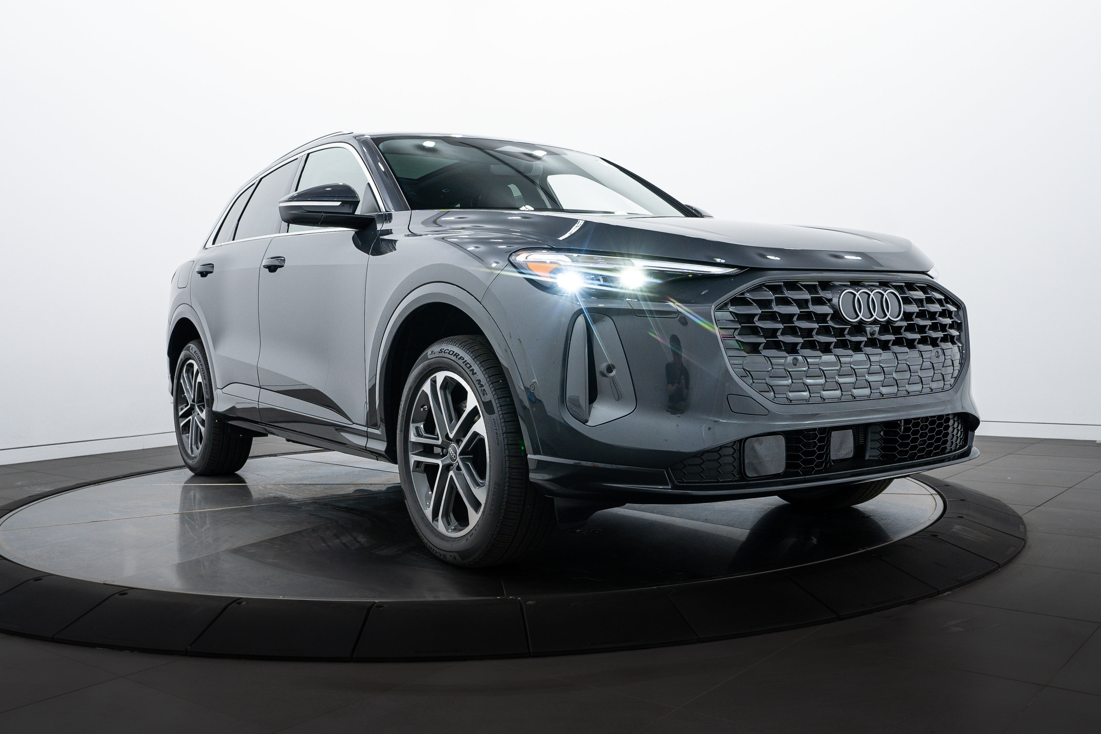 New 2025 Gray Audi Premium Plus image 1