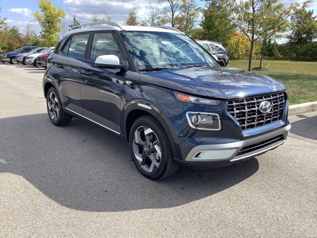 2026 Hyundai Venue SEL photo 3