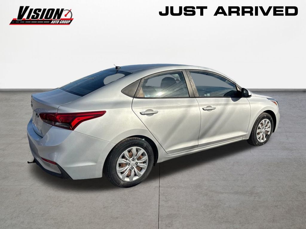 2018 Hyundai Accent SE photo 4