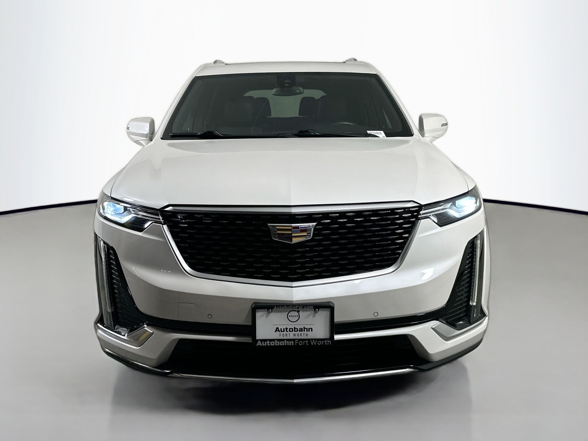 2022 Cadillac XT6 Luxury photo 2
