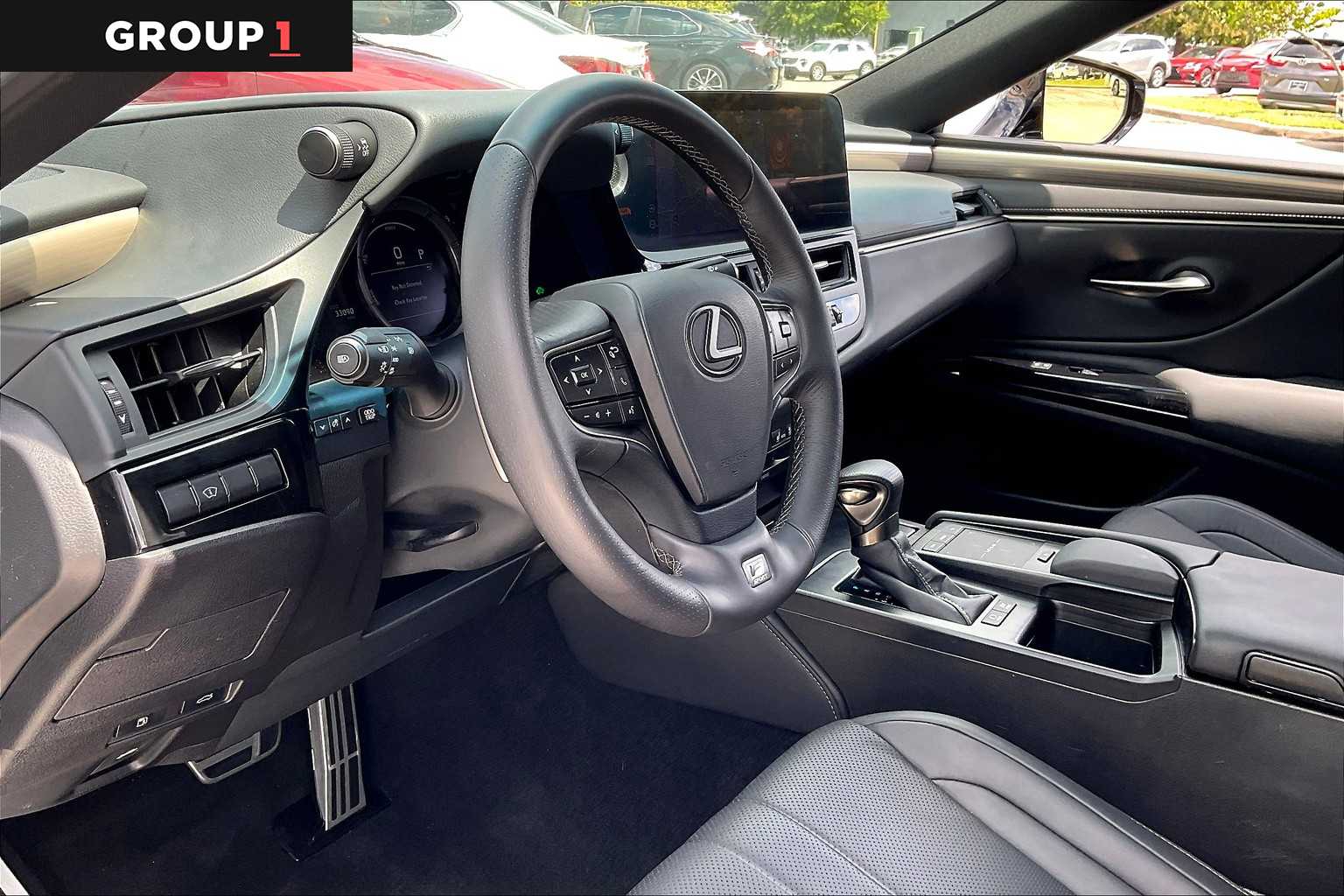 2022 Lexus ES F SPORT photo 15