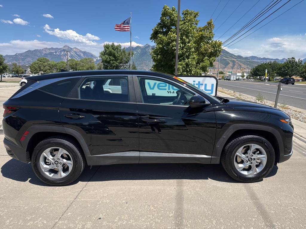 2024 Hyundai Tucson SE photo 2