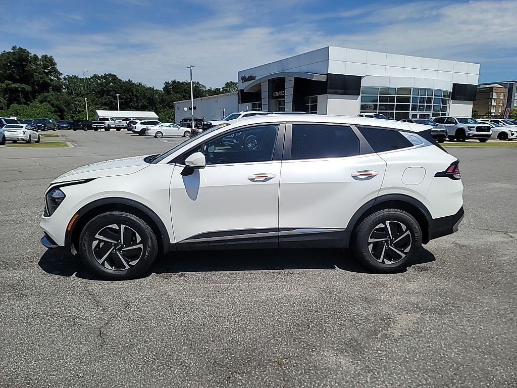 2023 Kia Sportage Hybrid LX photo 4