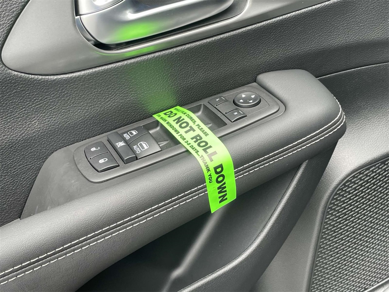 2026 Chrysler Pacifica photo 22