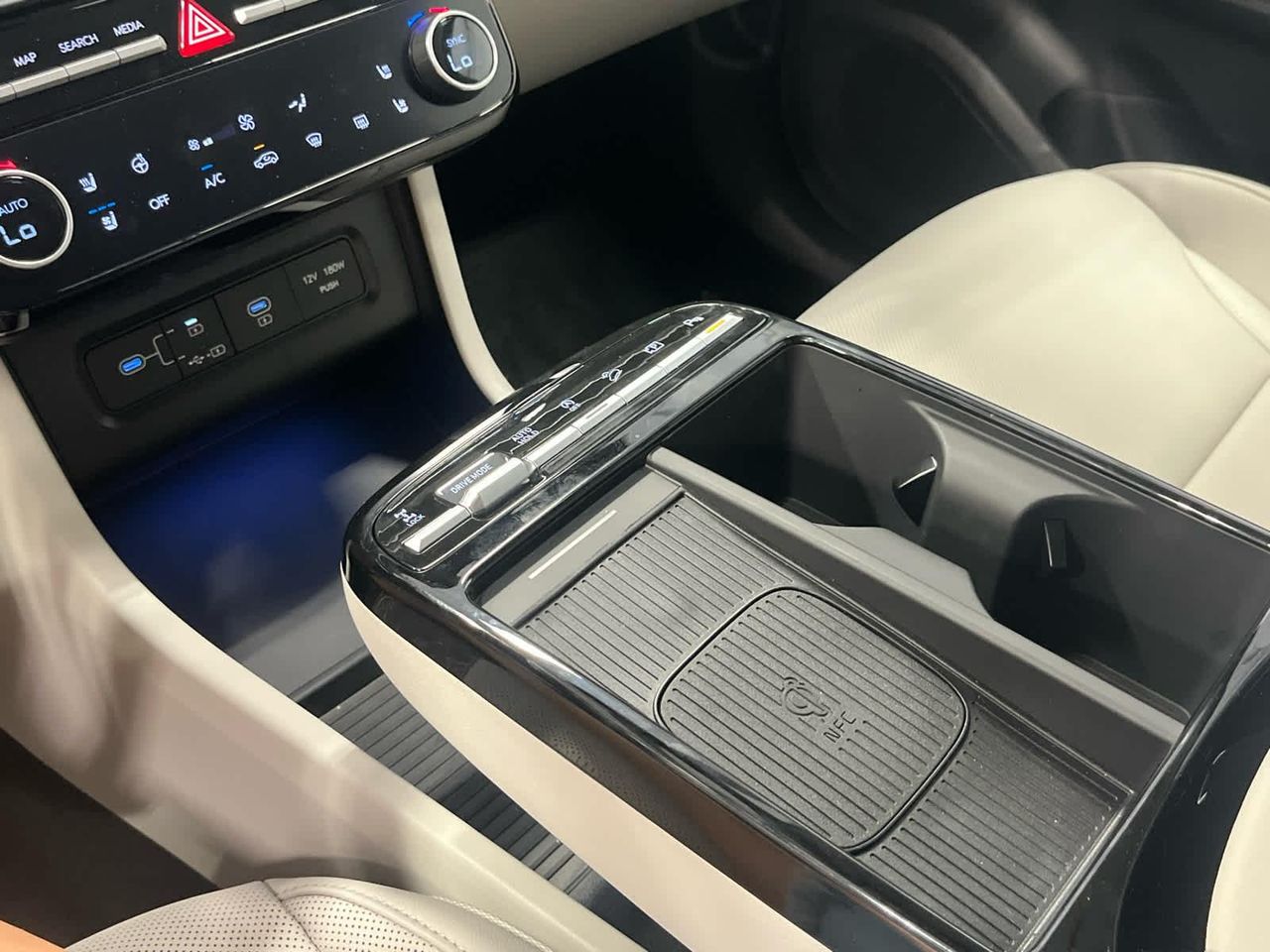 2025 Hyundai Tucson Limited photo 36