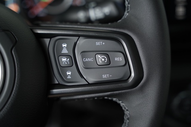 2025 Jeep Gladiator Sport photo 5