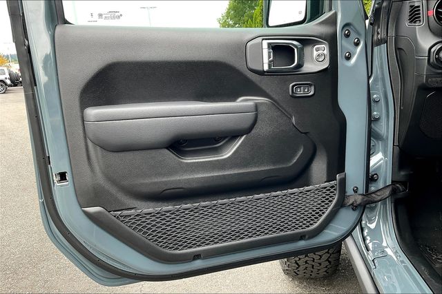 2025 Jeep Wrangler Rubicon photo 21