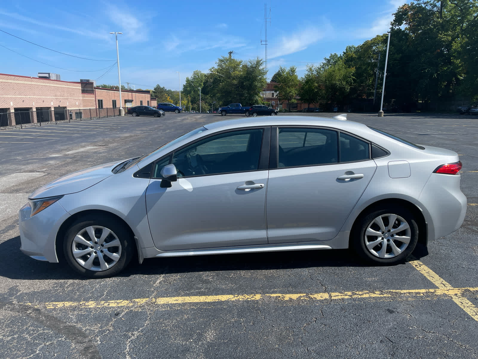 2022 Toyota Corolla LE photo 5
