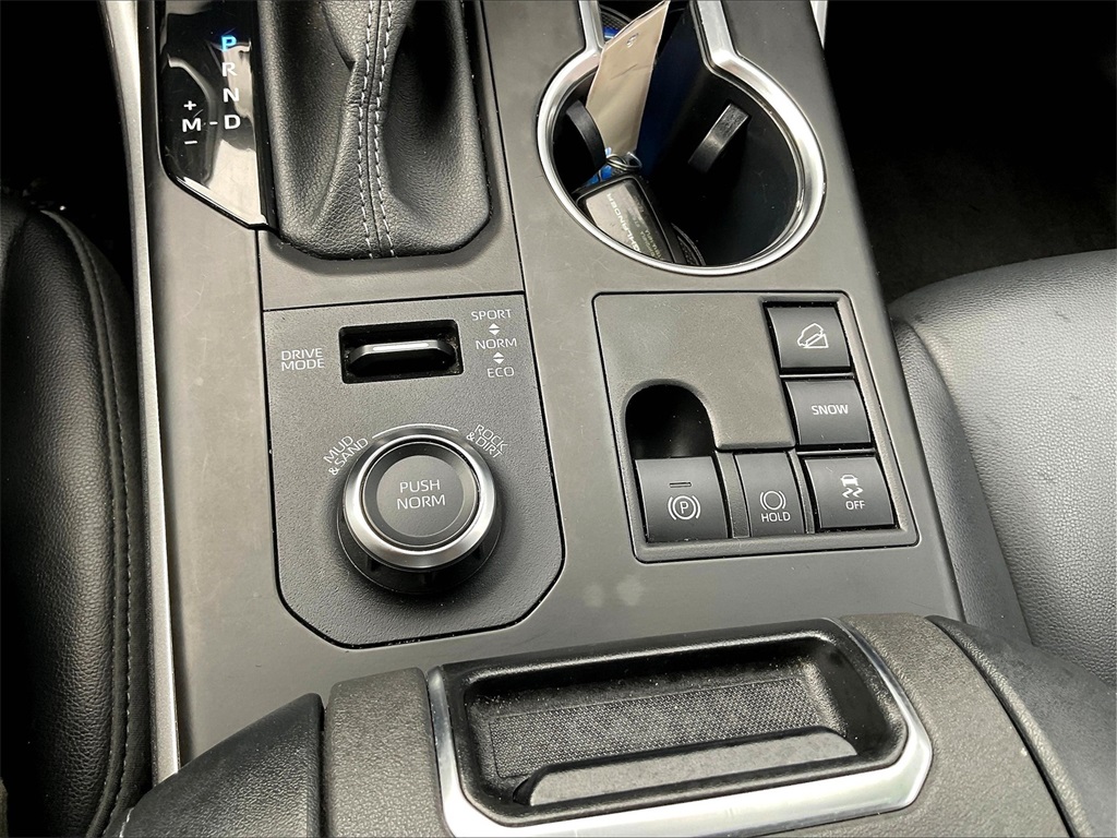 2023 Toyota Highlander XSE photo 31