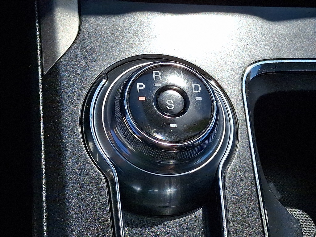 2019 Ford Fusion SE photo 13