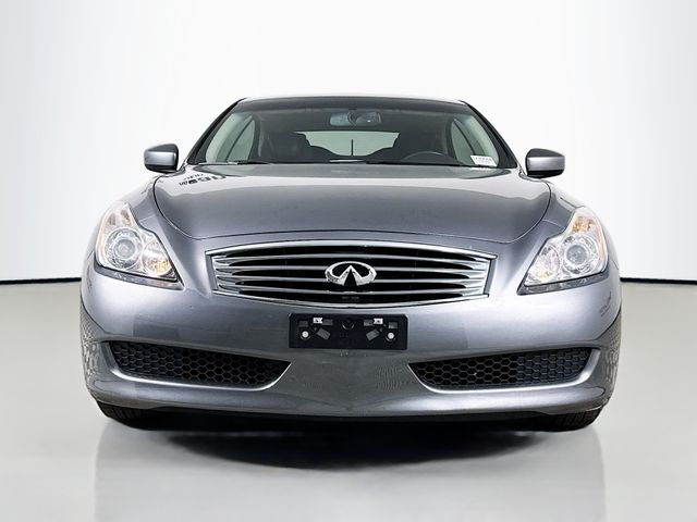 2010 Infiniti G37 Base photo 2