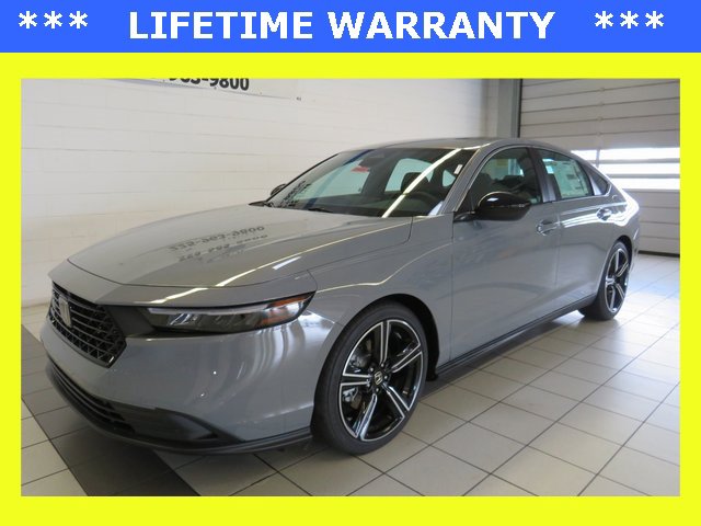 2025 Honda Accord Sport's photo