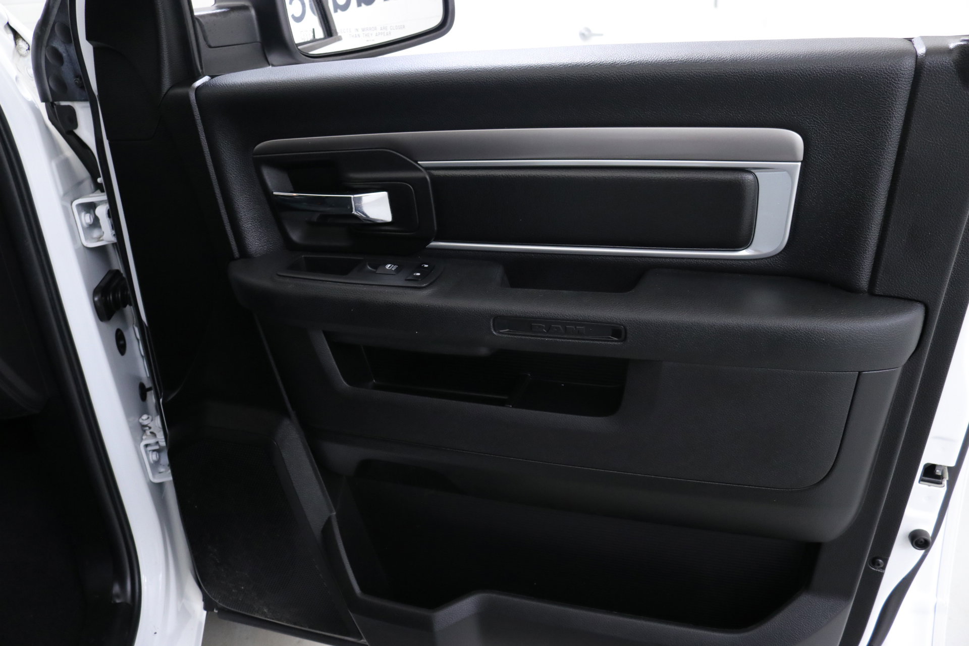 2021 Ram 1500 Classic Warlock photo 25