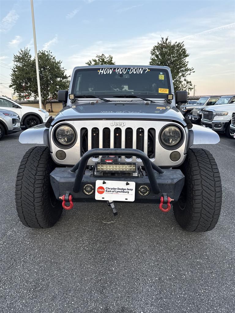 2014 Jeep Wrangler Unlimited Rubicon photo 3