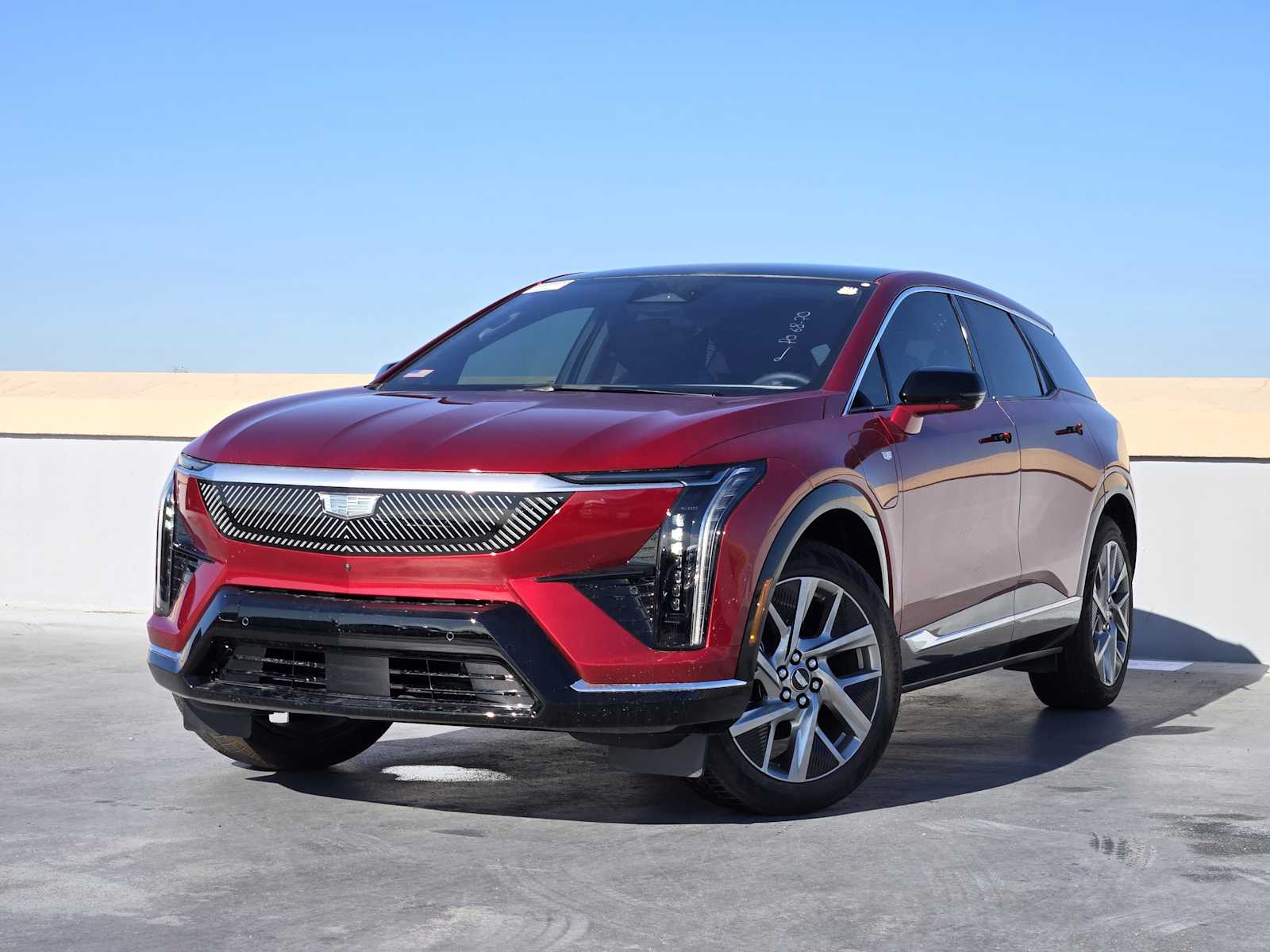 2026 Cadillac OPTIQ Luxury's photo